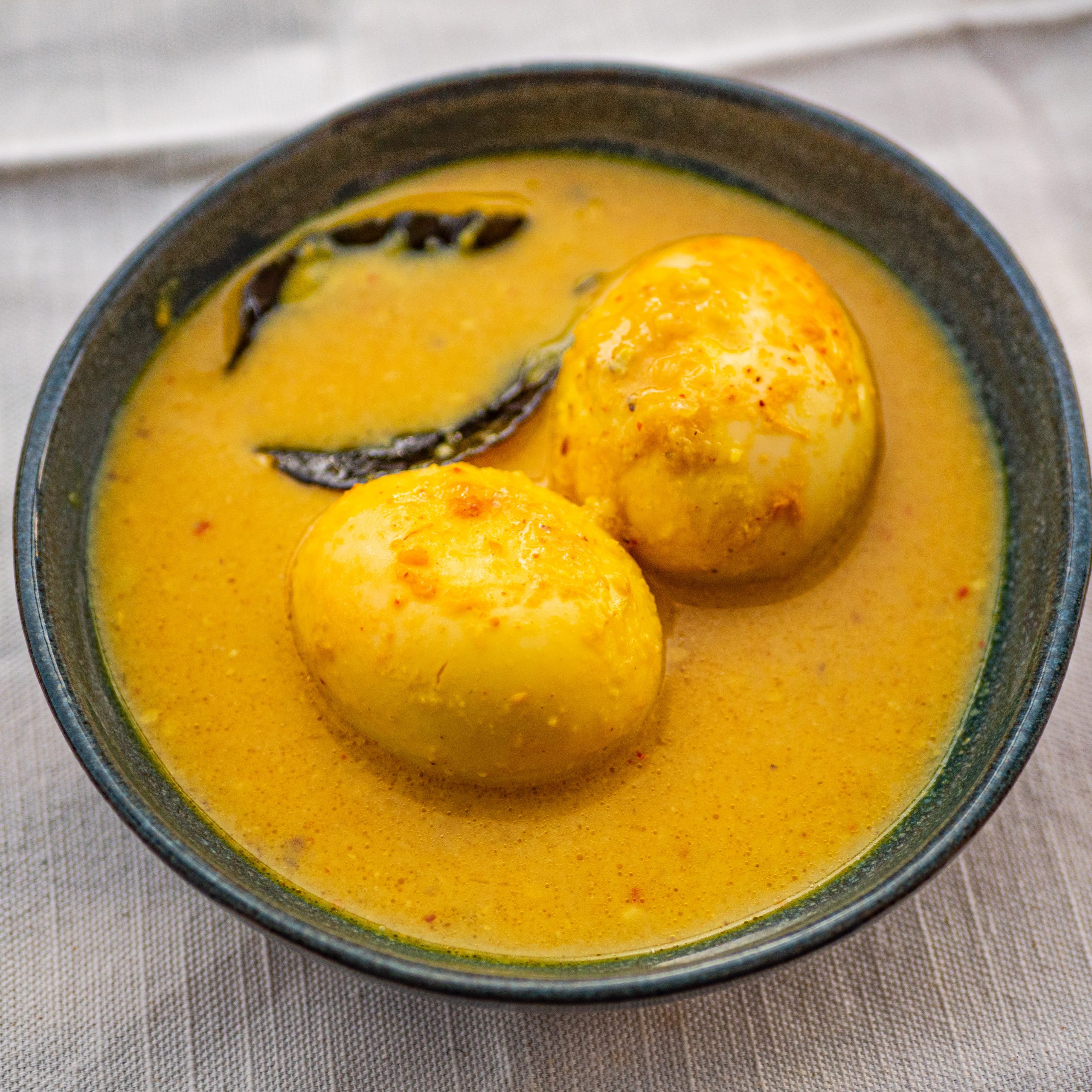 Gulai Telur Padang Curry d œufs durs épicé Recette indonésienne