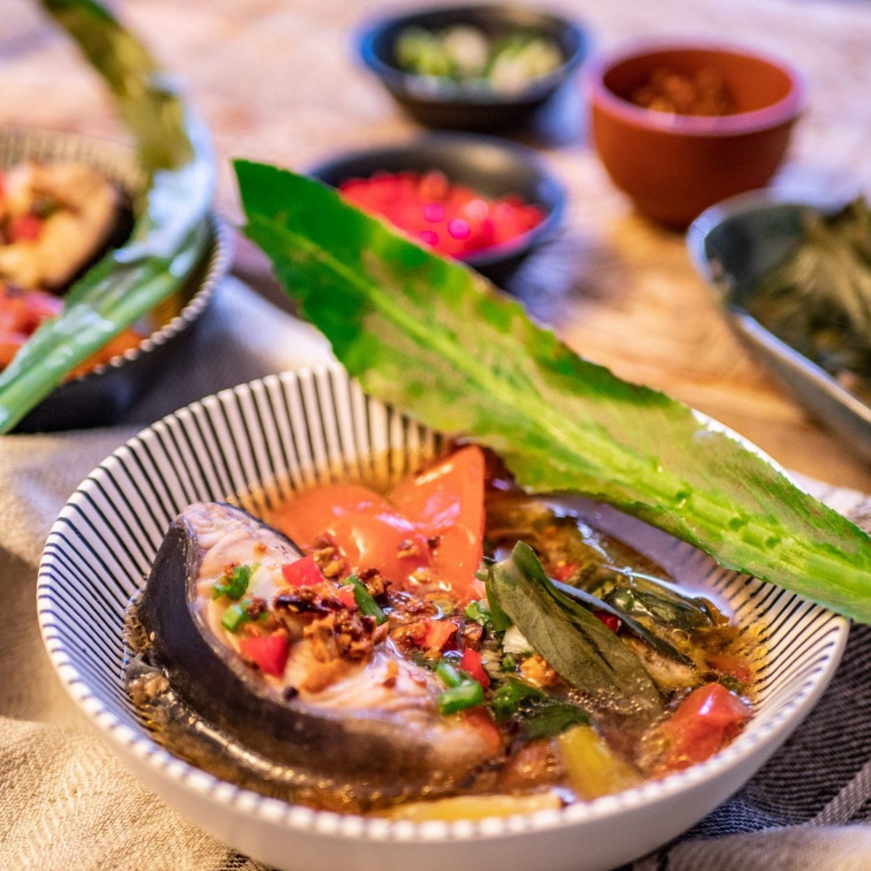 Canh Chua Cá - Soupe de poisson aigre-douce - Recette vietnamienne