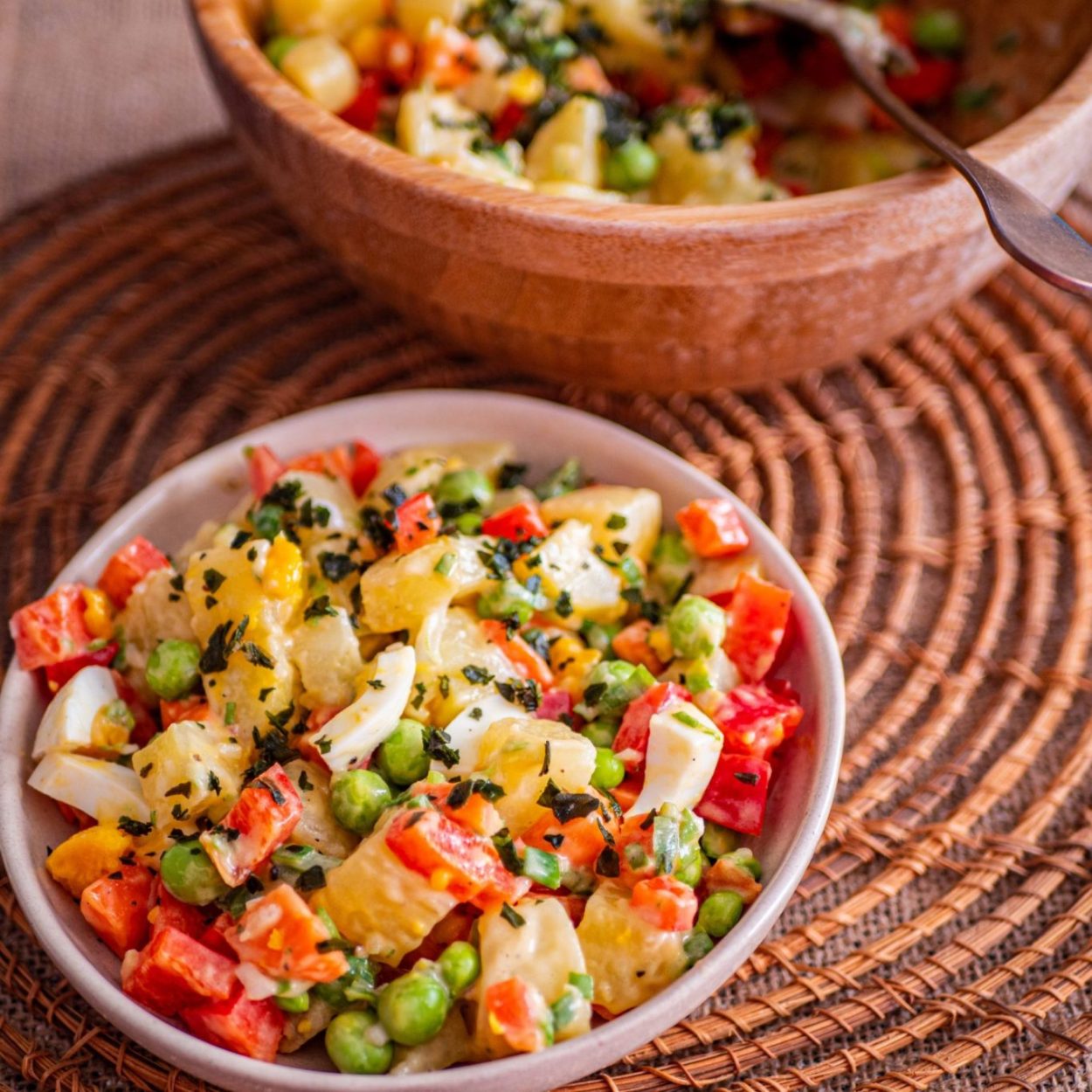 Ensalada de papa – Salade de pommes de terre aux légumes croquants – Recette chilienne