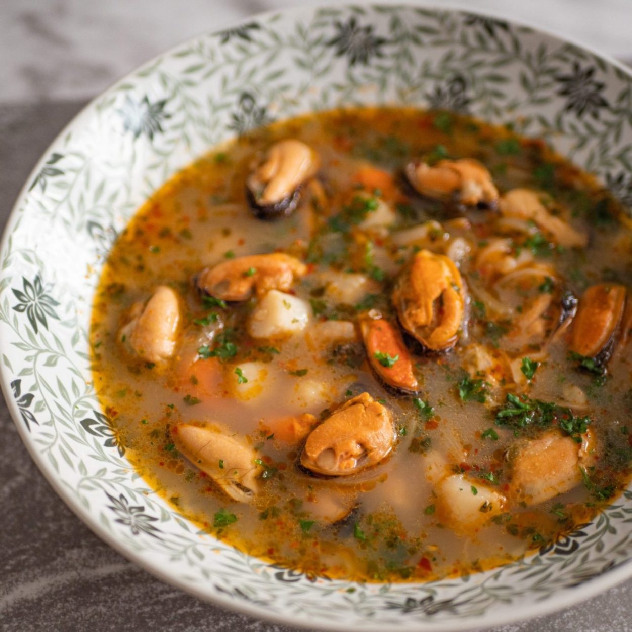 Sopa de mariscos – Soupe aux fruits de mer – Recette chilienne