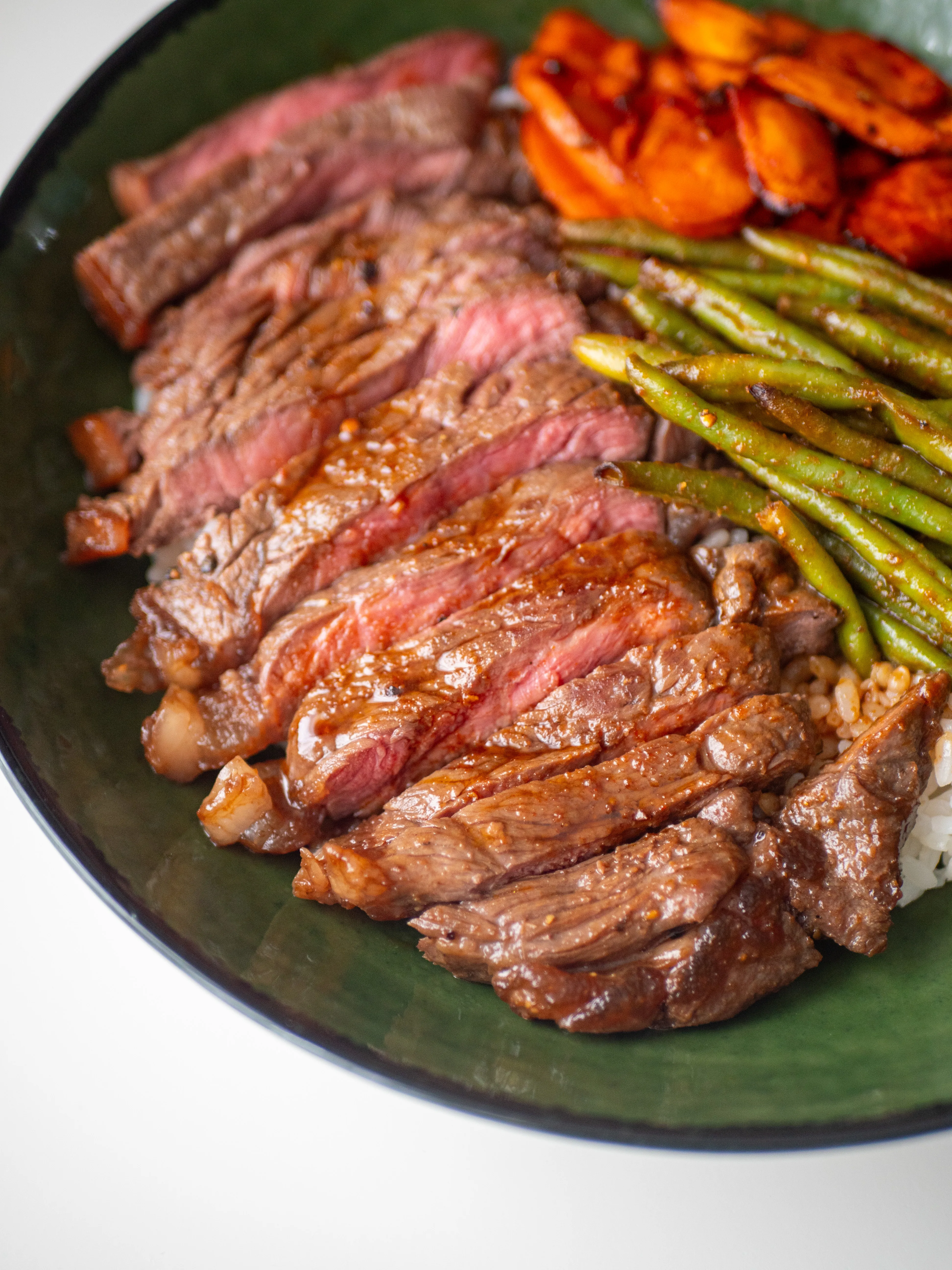 Steak de bœuf mariné soja : le bol gourmand qui sauve les soirs de semaine