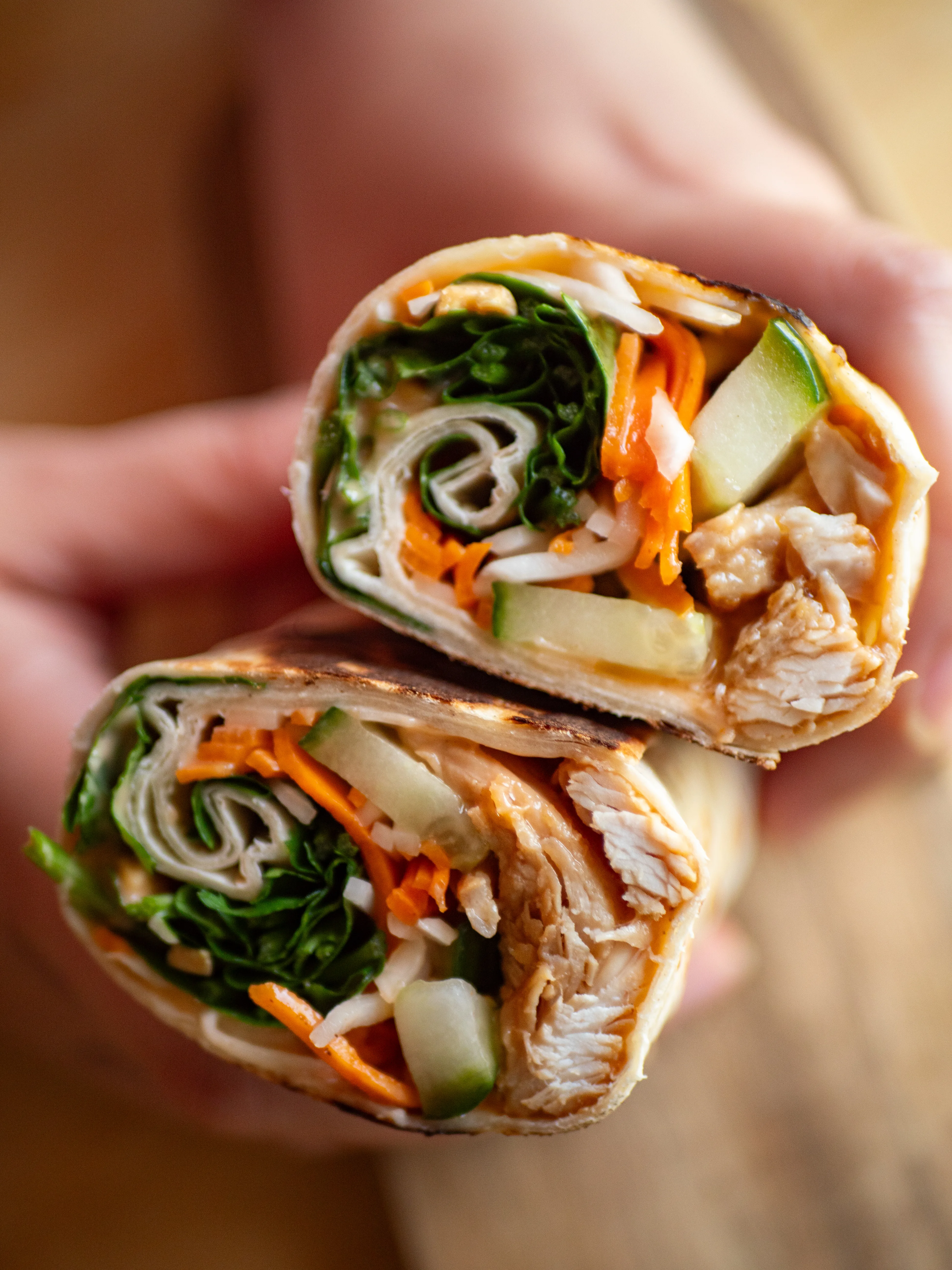 Wrap poulet caramel façon bánh mì : le sandwich vietnamien revisité qui croustille